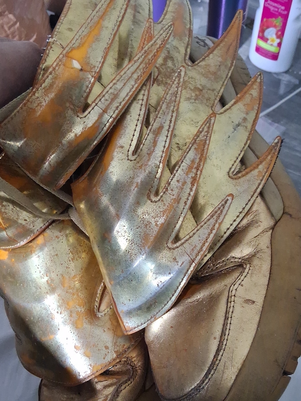Jeremy Scott 3.0 Gold High-Top Sneakers - Picture 3 of 8